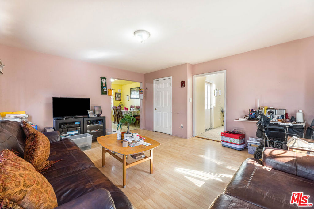 3340 Gleason Avenue Property Photo 10