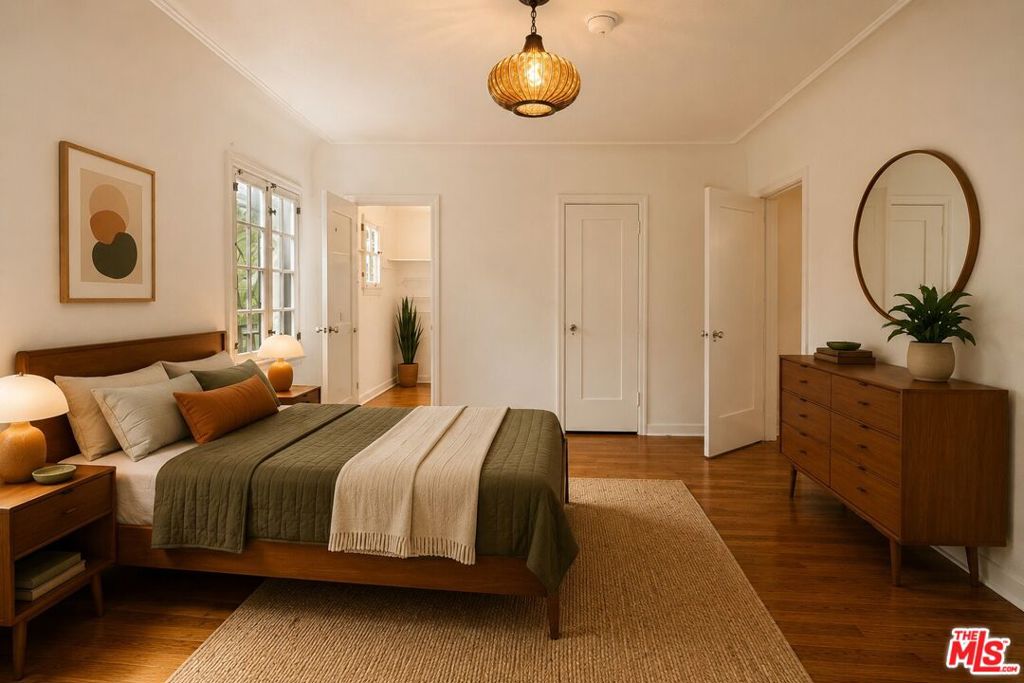 1262 S Burnside Avenue Property Photo 14