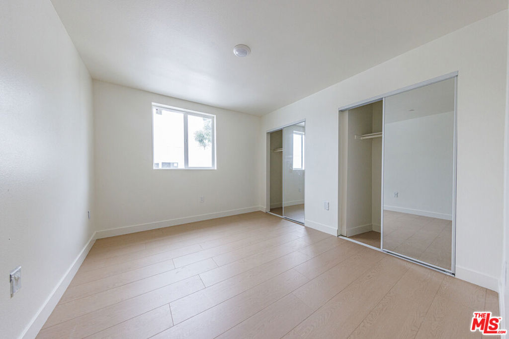 9801 Grandee Avenue Property Photo 6