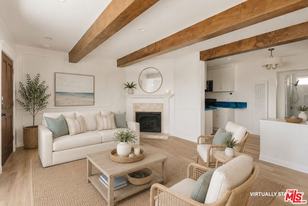 1466 Manhattan Beach Boulevard 4 Property Photo 1