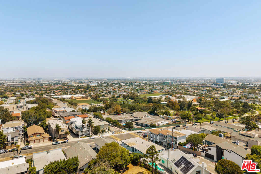 1466 Manhattan Beach Boulevard 4 Property Photo 15