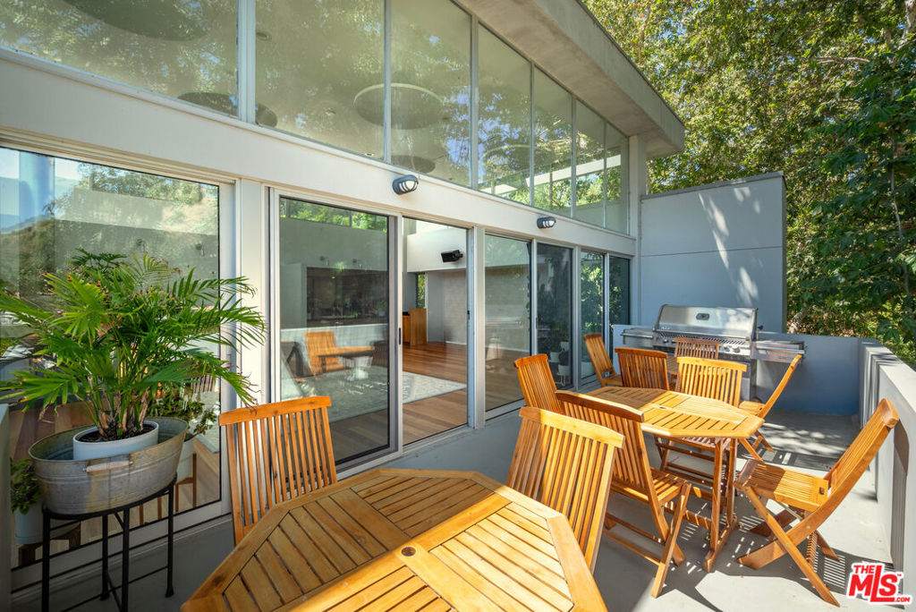 30047 Mulholland Highway Property Photo 15