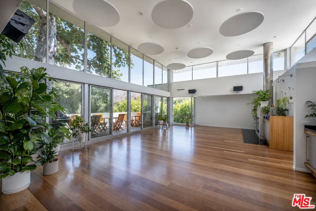30047 Mulholland Highway Property Photo 17