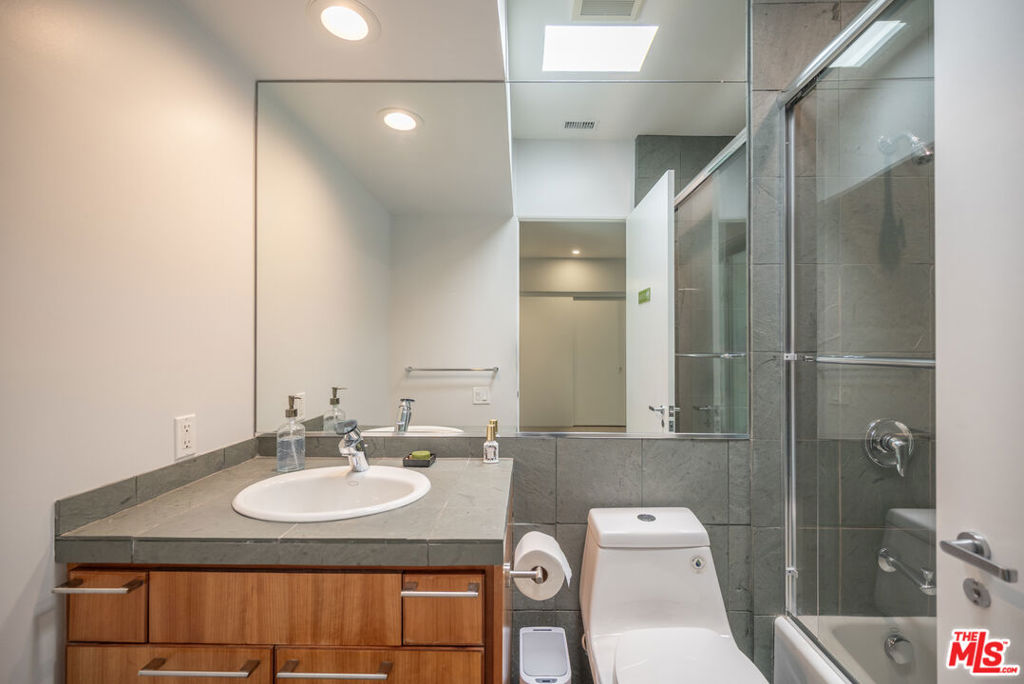 30047 Mulholland Highway Property Photo 33