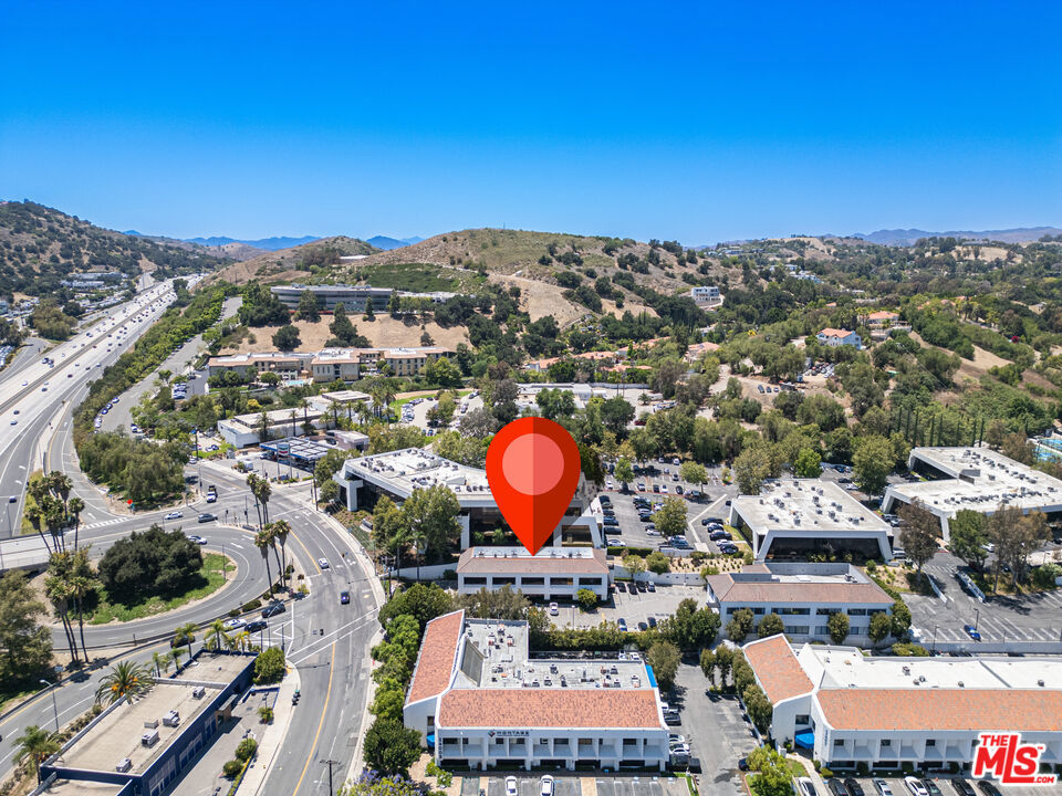 24011 Ventura Boulevard 200 Property Photo 40