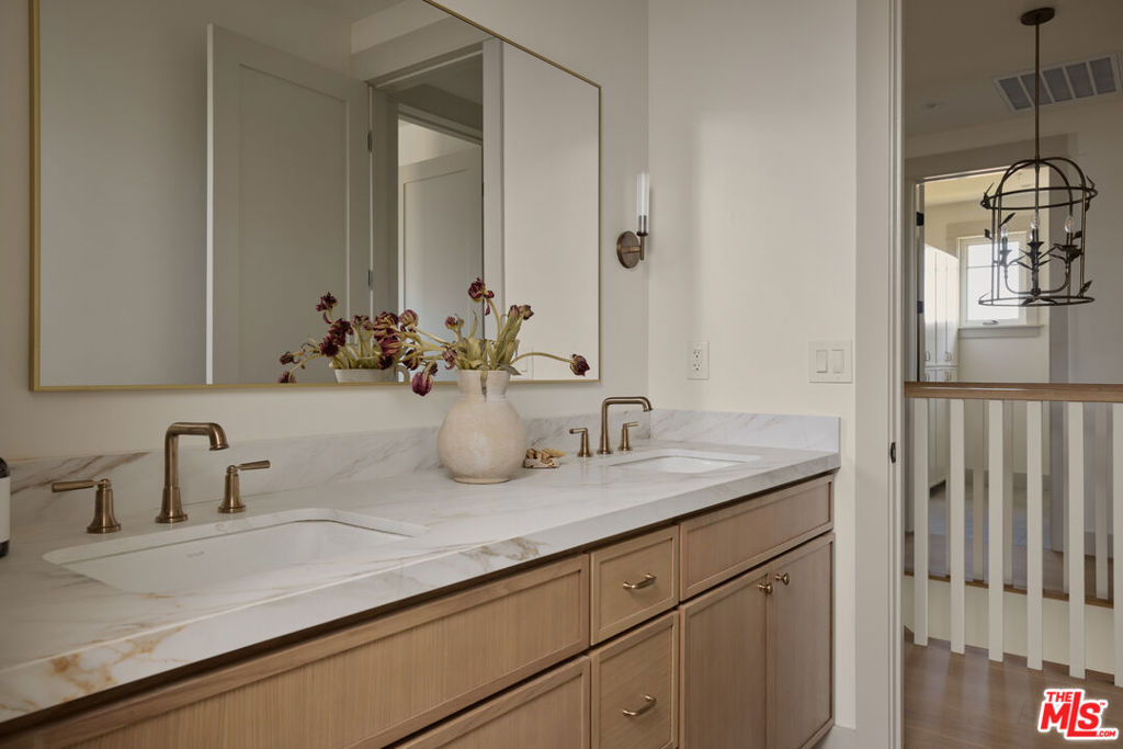 539 Punahou Street Property Photo 27
