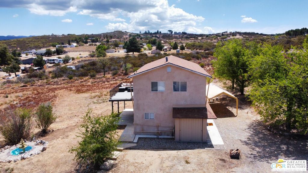 39580 Howard Road Property Photo 3