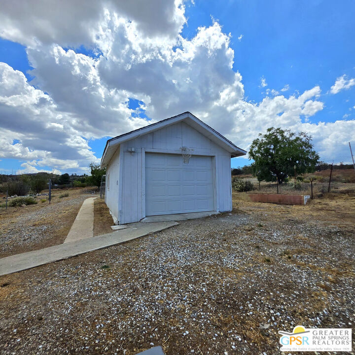 39580 Howard Road Property Photo 28