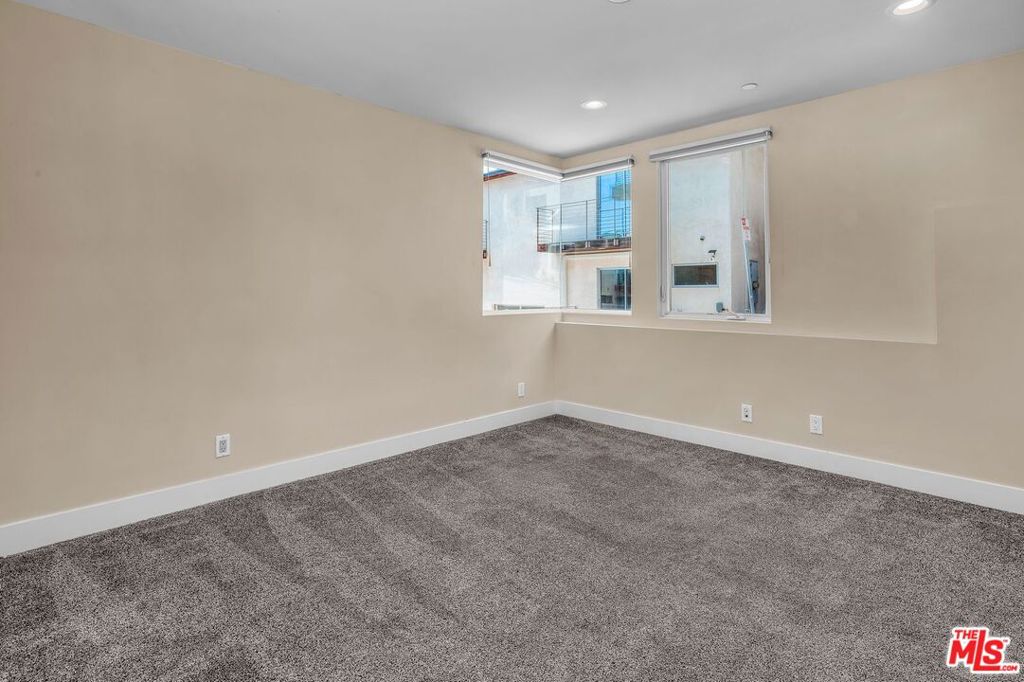 308 Gull Street Property Photo 15