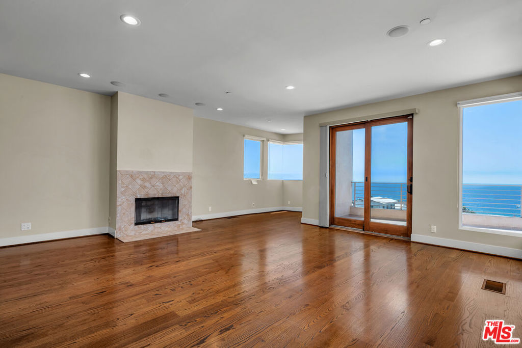 308 Gull Street Property Photo 44