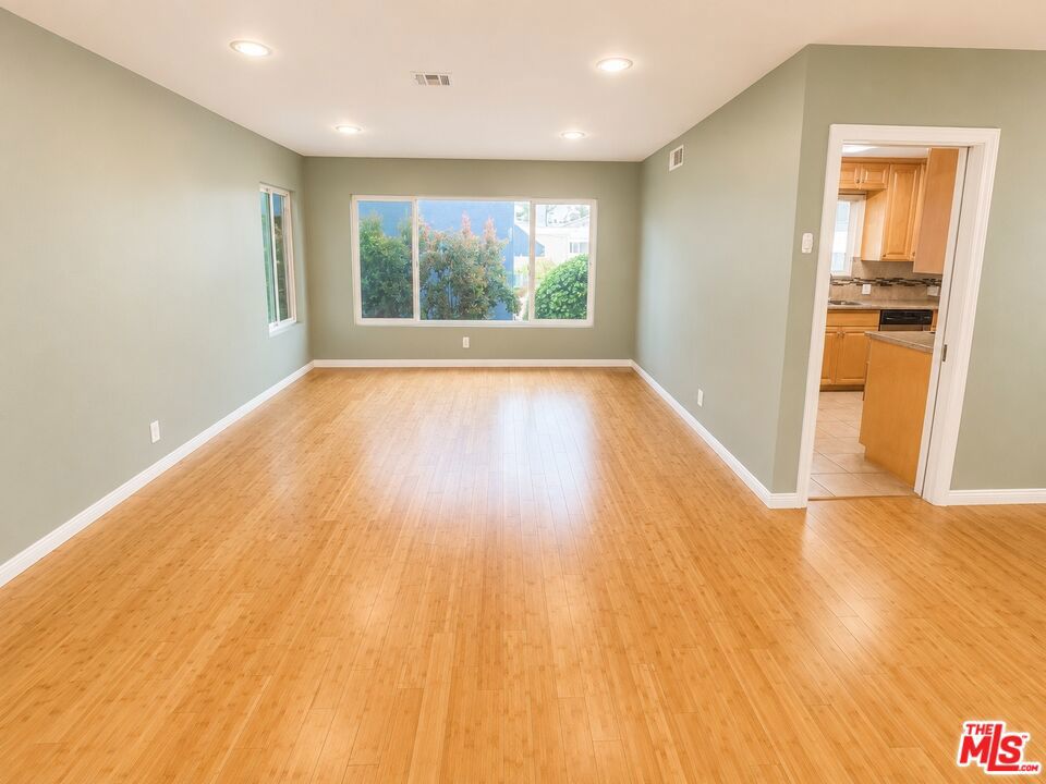 447 S Palm Drive 6 Property Photo 3