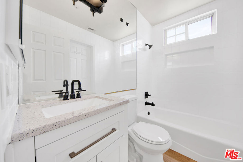 5532 Angelus Avenue Property Photo 9