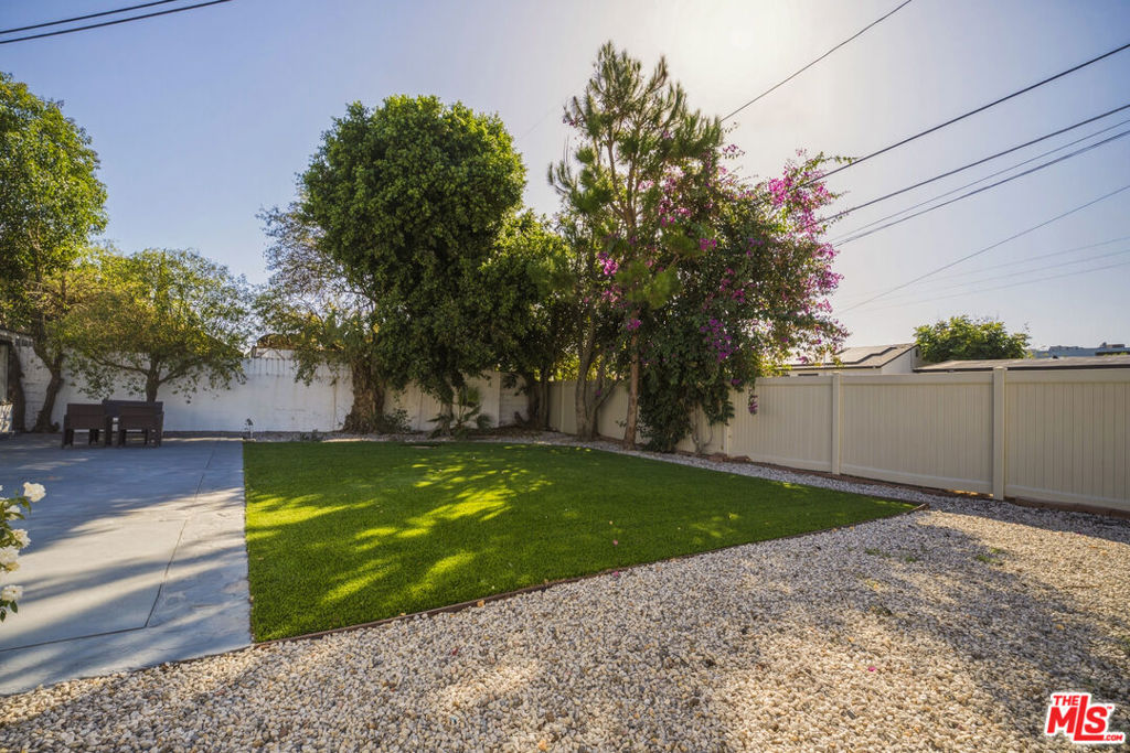 6251 Alcove Avenue Property Photo 41