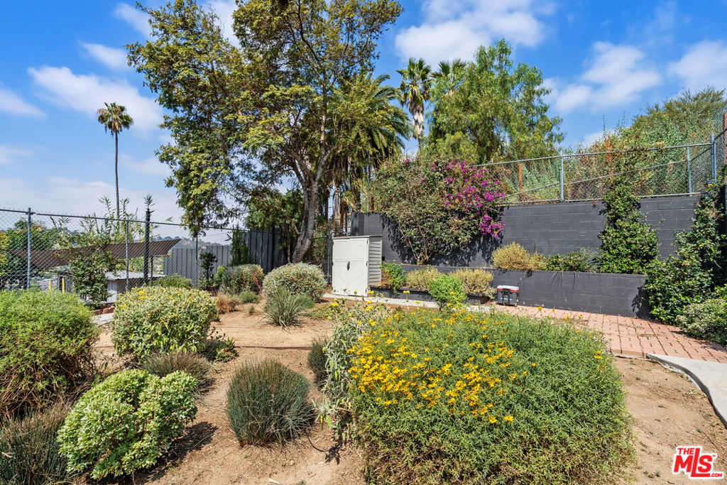 3627 Loosmore Street Property Photo 21