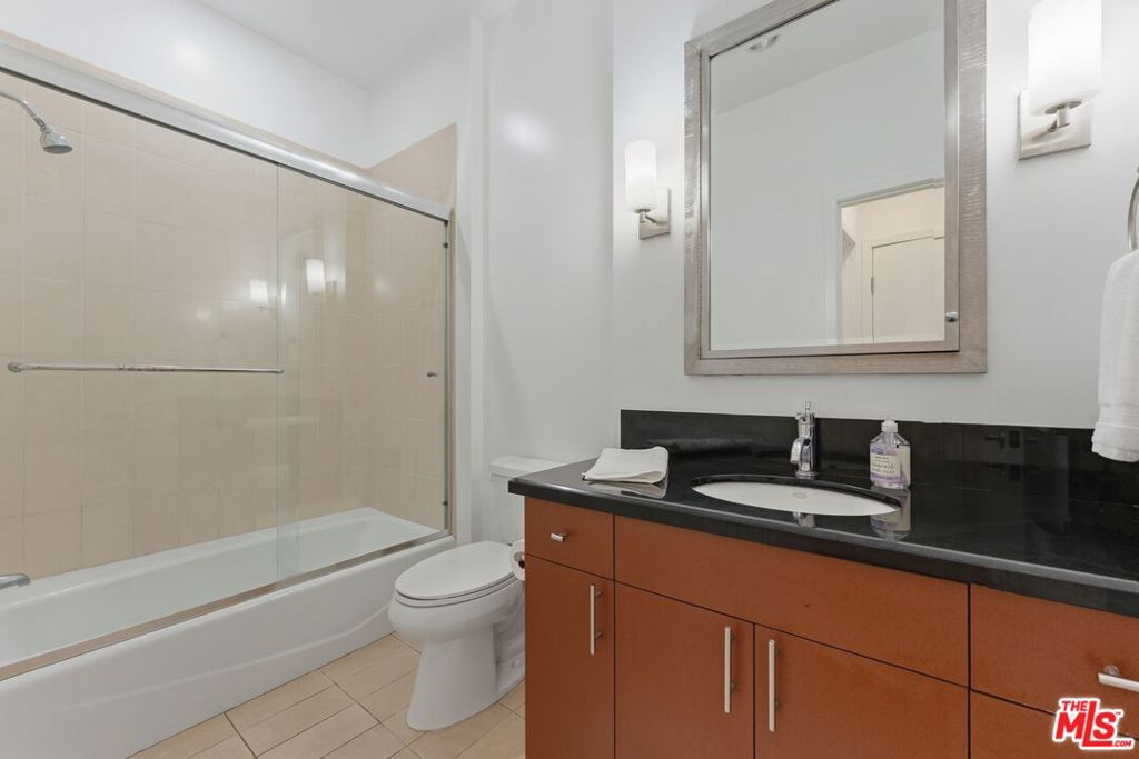 3810 Wilshire Boulevard 602 Property Photo 13