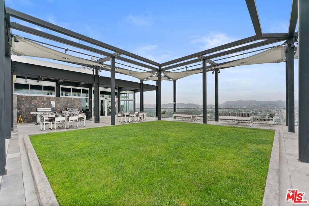3810 Wilshire Boulevard 602 Property Photo 19