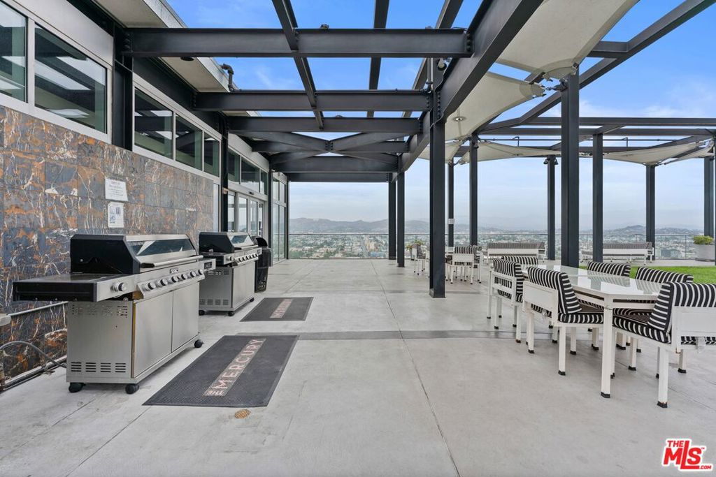 3810 Wilshire Boulevard 602 Property Photo 21