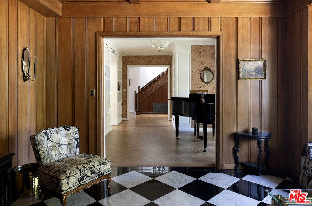 10030 Toluca Lake Avenue Property Photo 10
