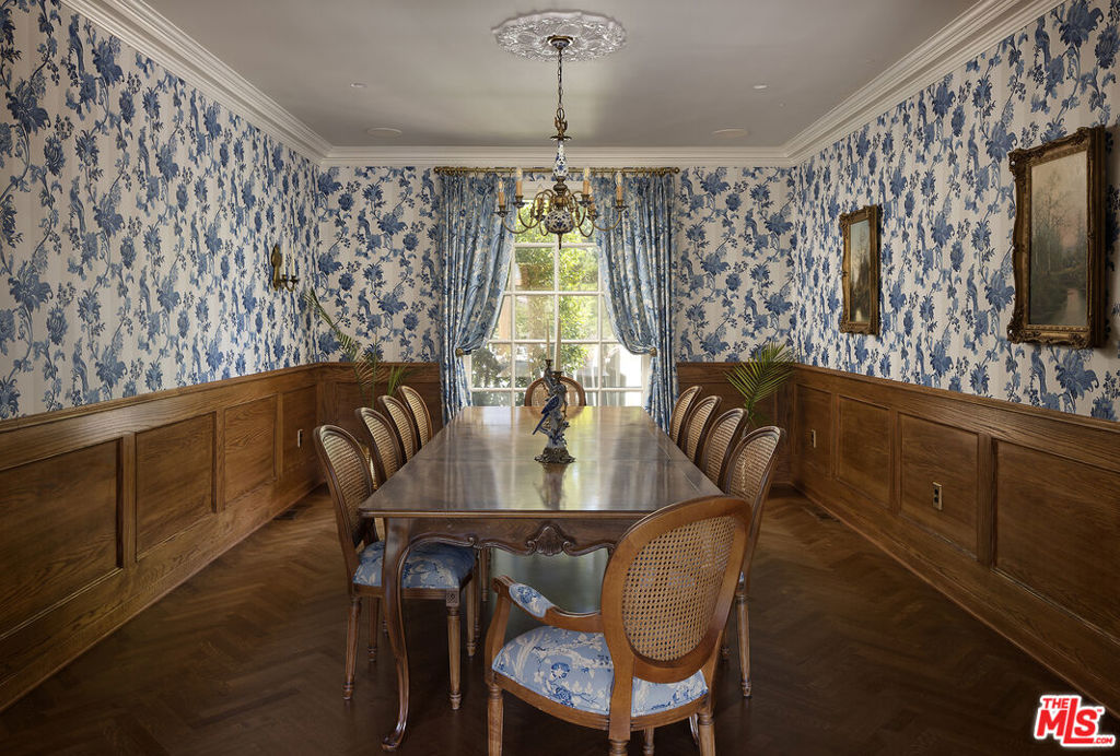 10030 Toluca Lake Avenue Property Photo 13
