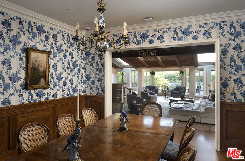 10030 Toluca Lake Avenue Property Photo 14