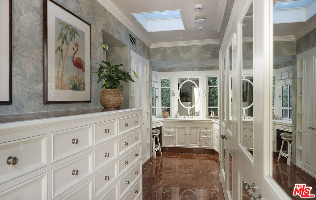 10030 Toluca Lake Avenue Property Photo 23