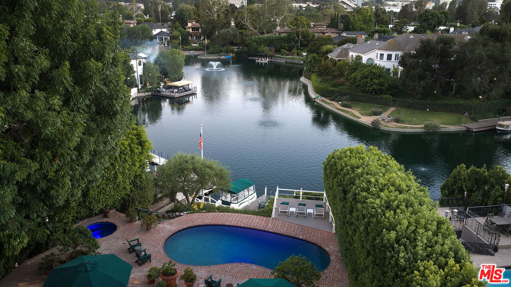 10030 Toluca Lake Avenue Property Photo 38