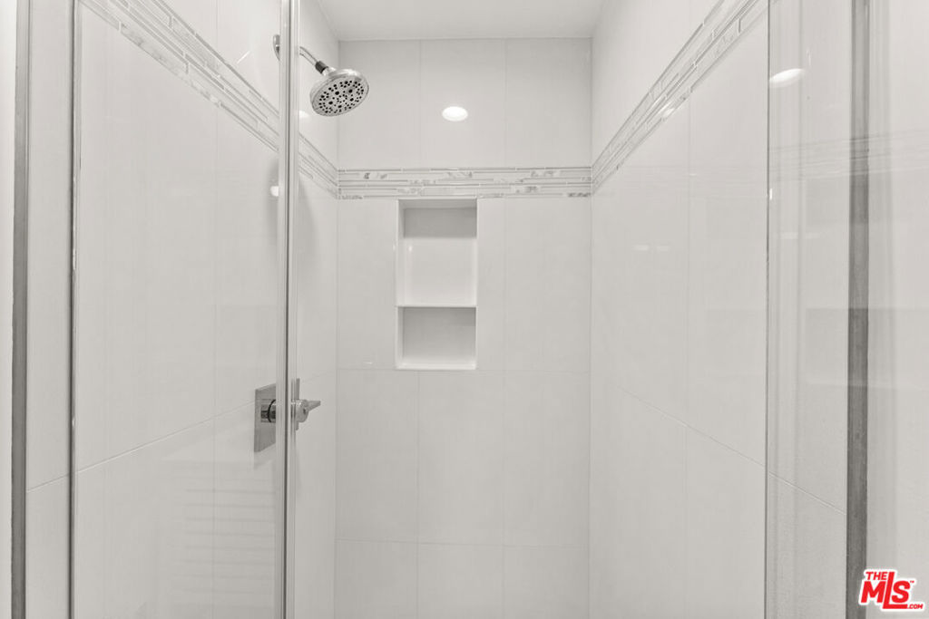 12115 San Vicente Boulevard 107 Property Photo 21