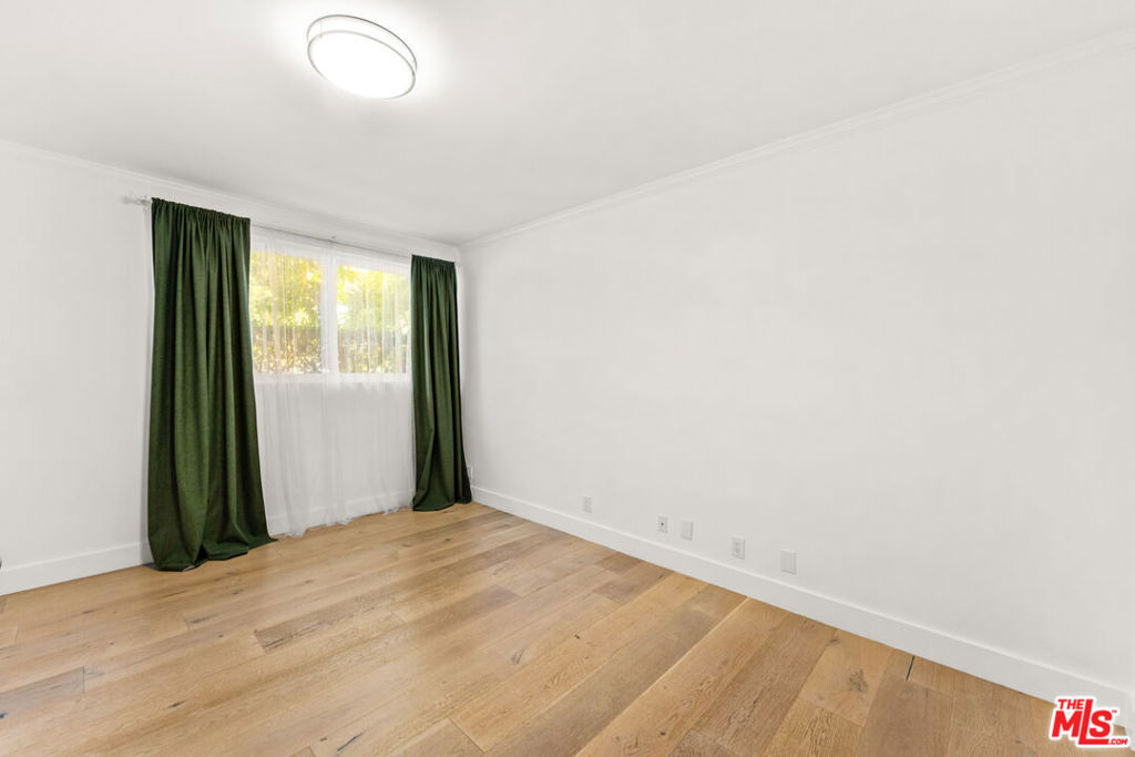12115 San Vicente Boulevard 107 Property Photo 22