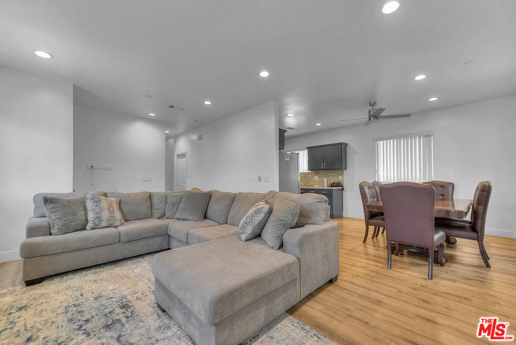 11031 S Burin Avenue Property Photo 9
