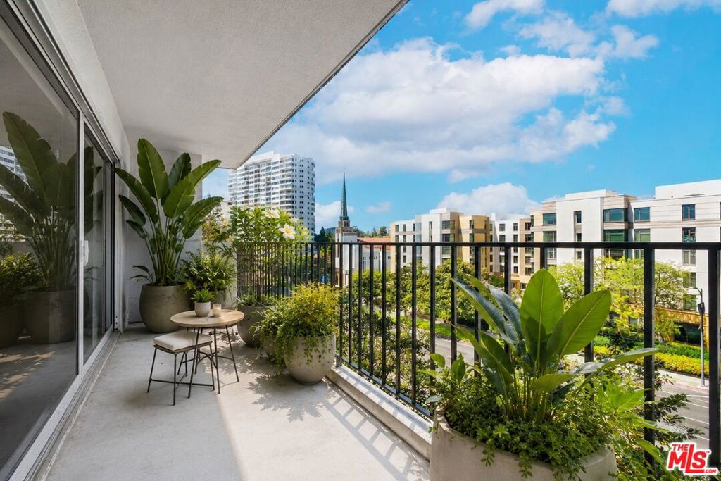 10450 Wilshire Boulevard 4g Property Photo 1