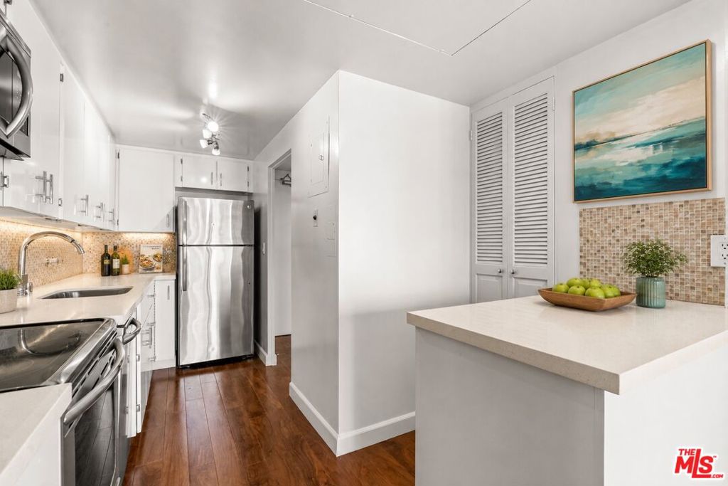 10450 Wilshire Boulevard 4g Property Photo 7