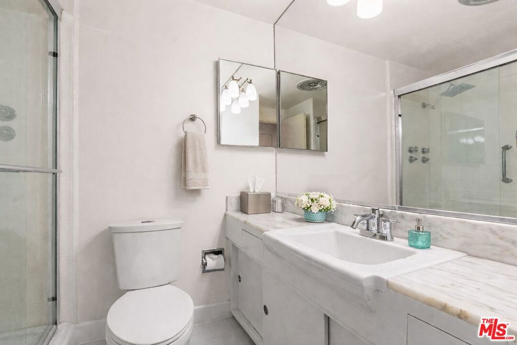 10450 Wilshire Boulevard 4g Property Photo 12