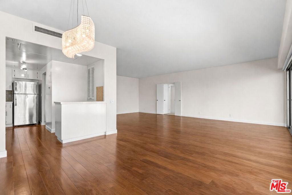 10450 Wilshire Boulevard 4g Property Photo 13