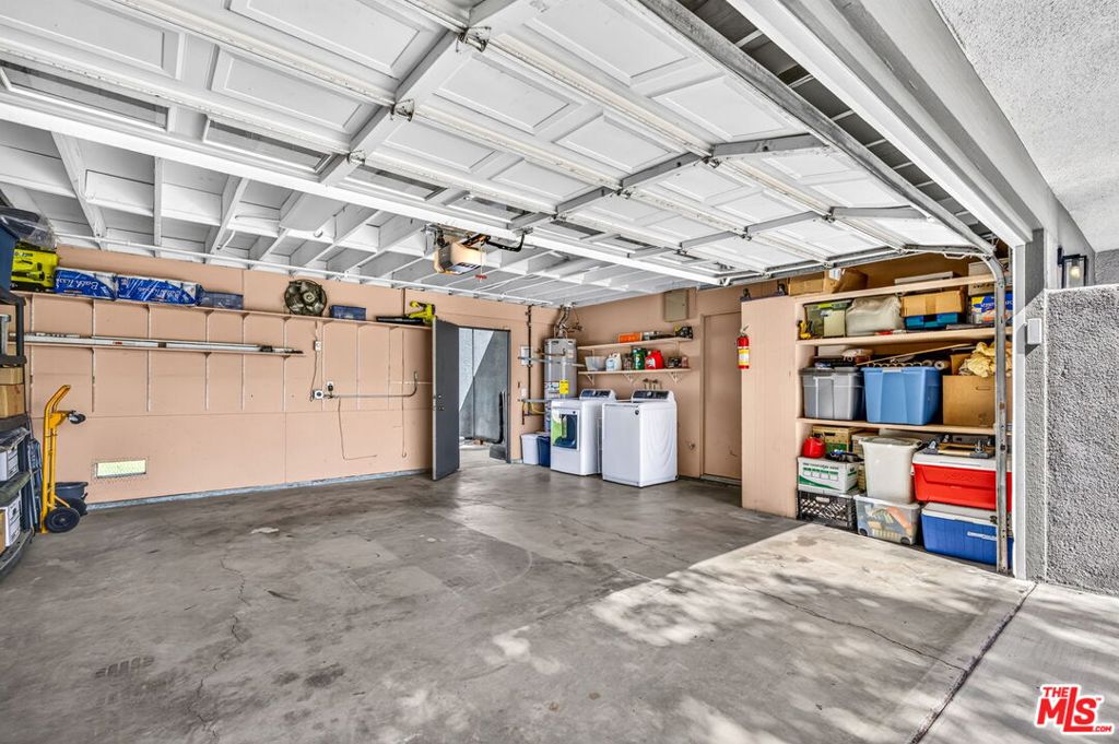 598 N Saturmino Drive Property Photo 38