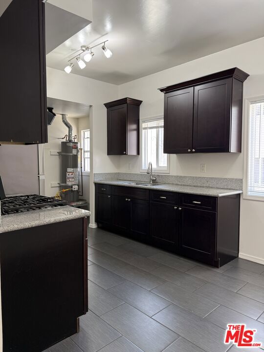 3965 Brighton Avenue 1/4 Property Photo 6