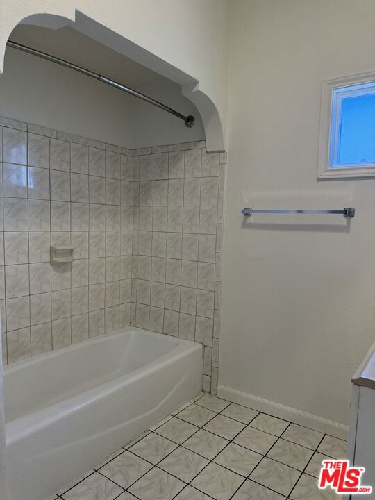 3965 Brighton Avenue 1/4 Property Photo 14