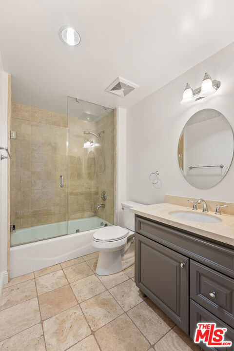 5037 Rosewood Avenue 301 Property Photo 17