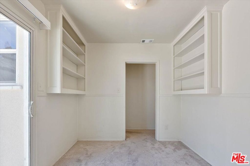 4021 Degnan Boulevard Property Photo 14