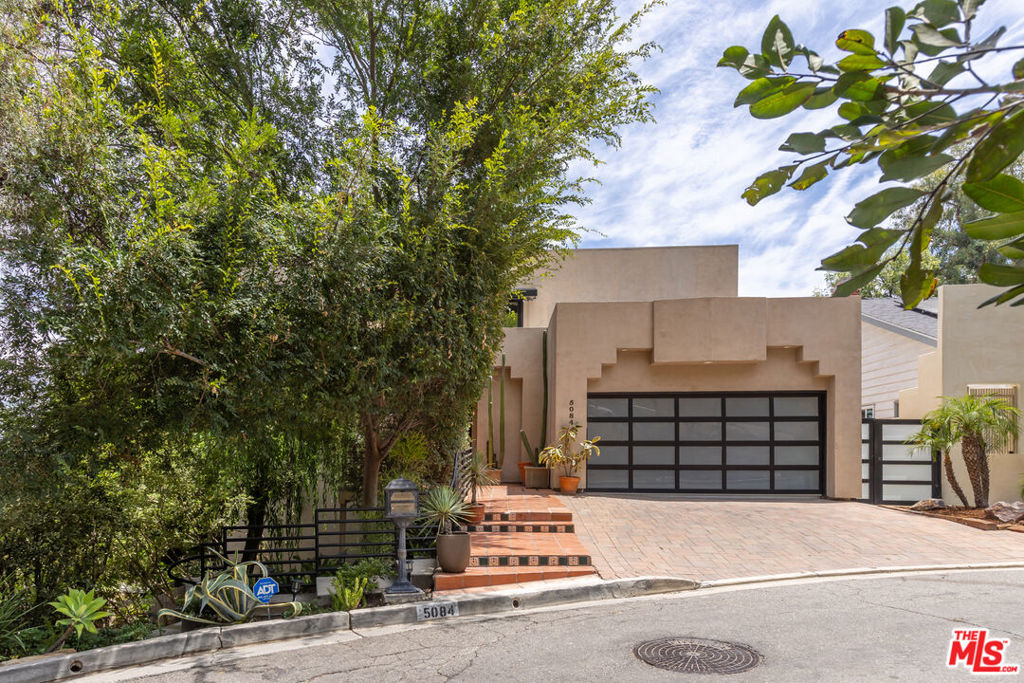 5084 Campo Road Property Photo 1