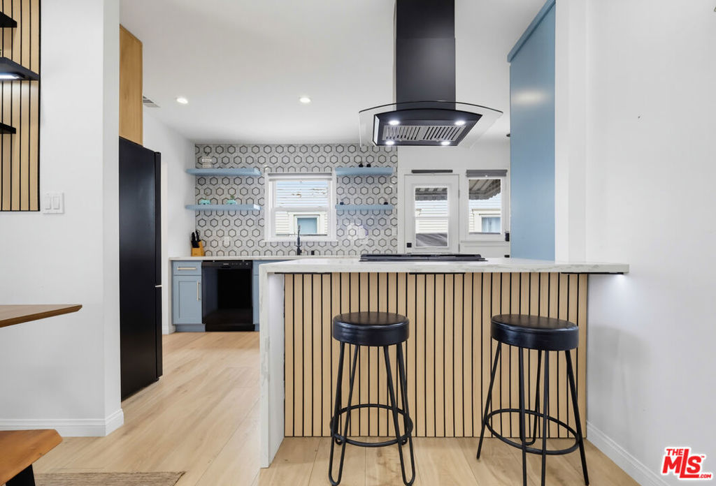 2022 W 77th Street Property Photo 18