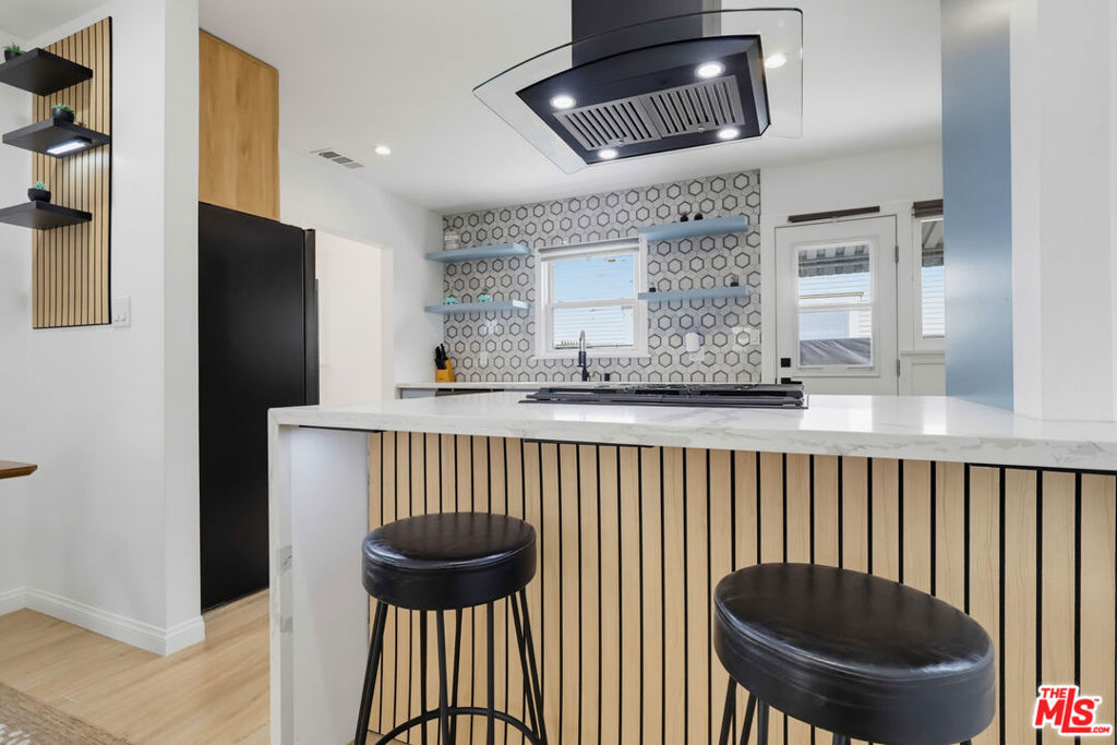 2022 W 77th Street Property Photo 19