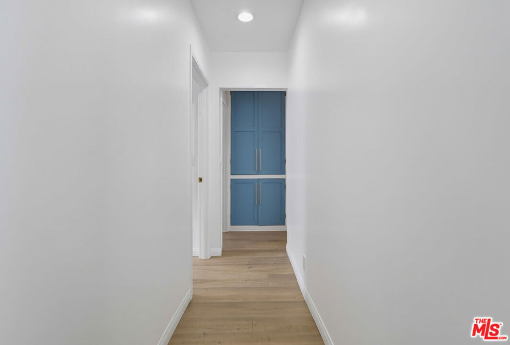 2022 W 77th Street Property Photo 51
