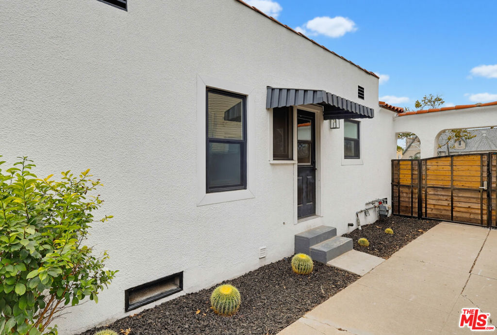 2022 W 77th Street Property Photo 54