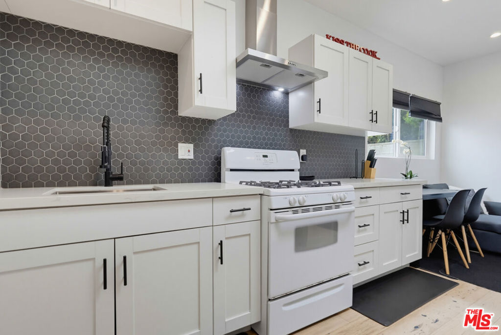 2022 W 77th Street Property Photo 68