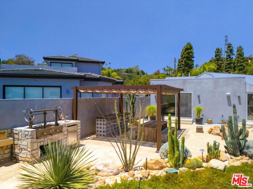 11001 Wrightwood Place Property Photo 46
