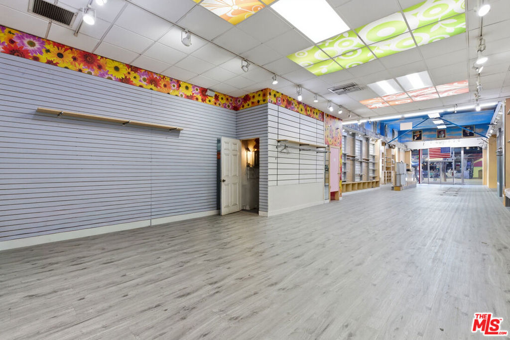 6670 Hollywood Boulevard Property Photo 7