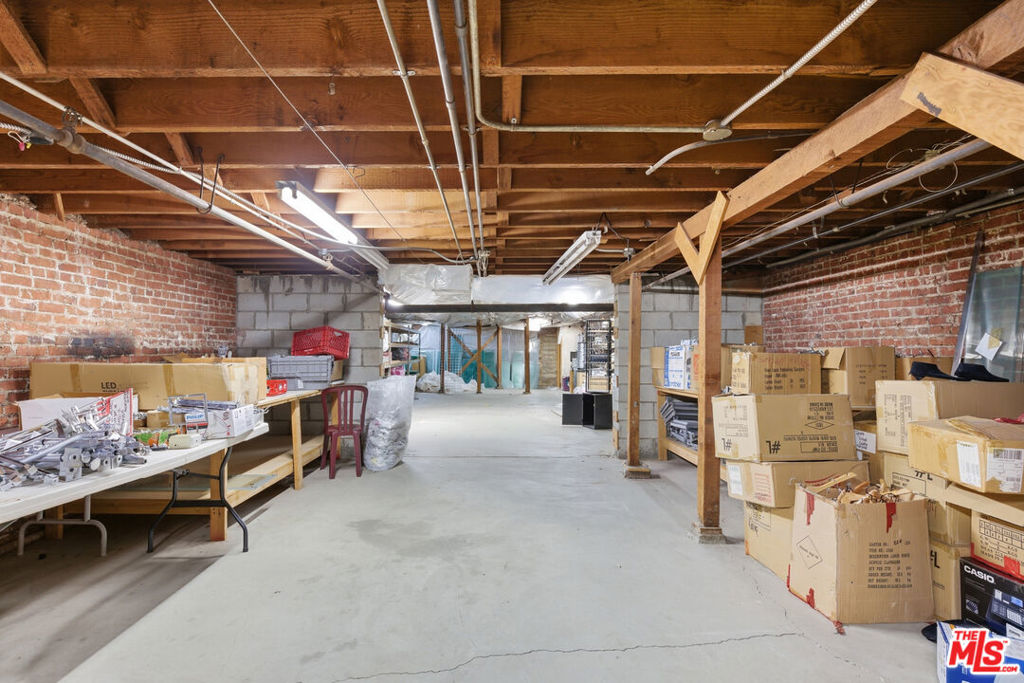 6670 Hollywood Boulevard Property Photo 11