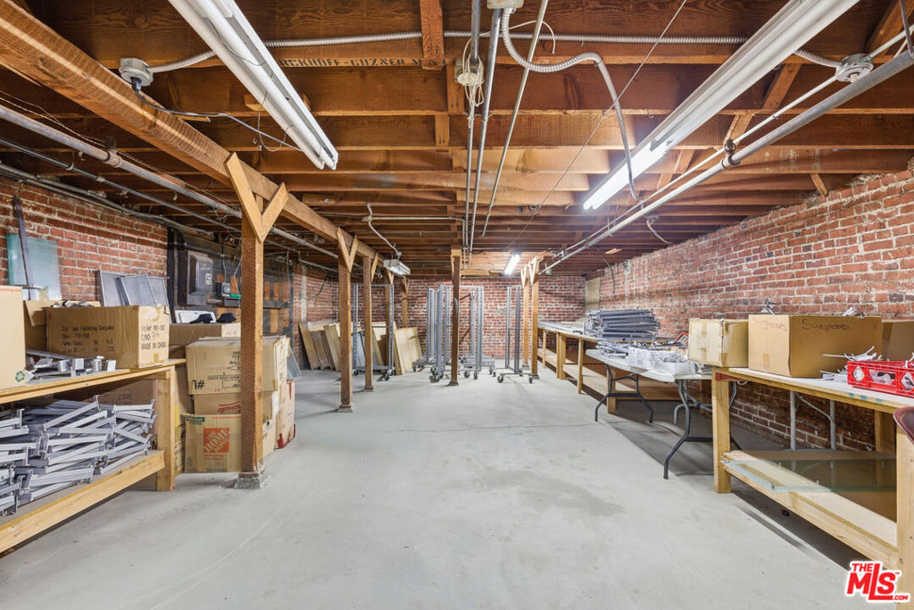 6670 Hollywood Boulevard Property Photo 17