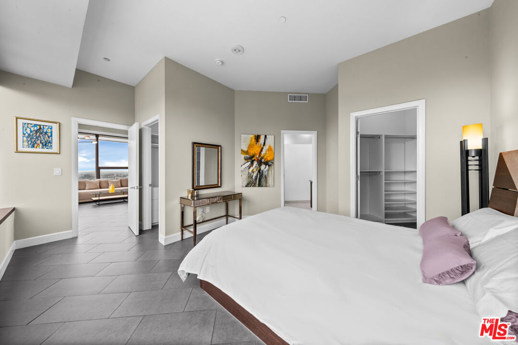 1100 Wilshire Boulevard 2411 Property Photo 12