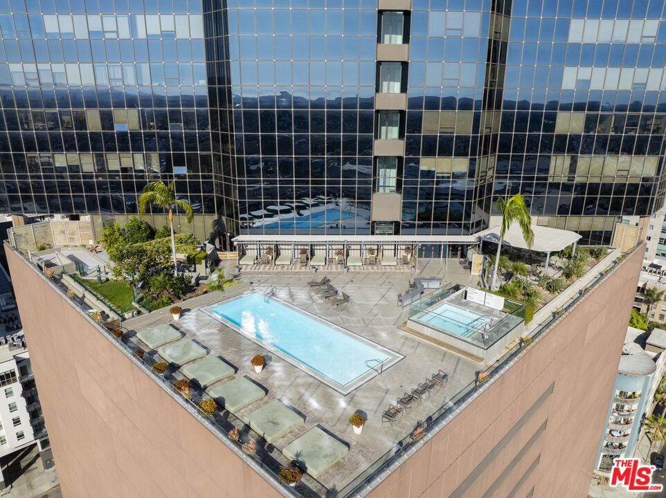 1100 Wilshire Boulevard 2411 Property Photo 22